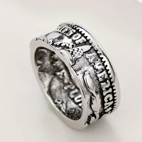 Vintage One dollar coin ring - Picture 2 of 4